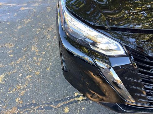 New 2025 Nissan Sentra SR image 10