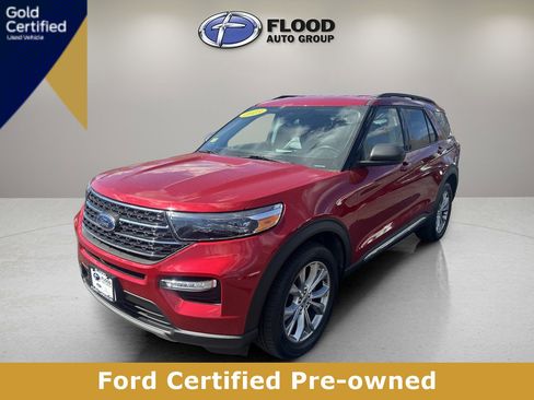 Certified 2023 Ford Explorer XLT w/ Equipment Group 202A AWD/4WD image 3