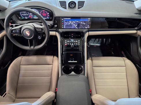 New 2026 Porsche Panamera 4 E-Hybrid AWD/4WD image 13