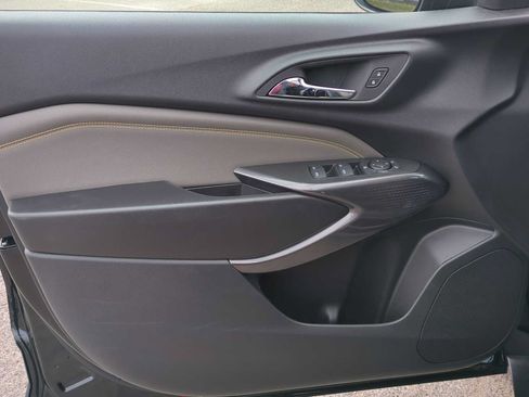 New 2026 Chevrolet Trax ACTIV w/ Sunroof Package FWD image 10