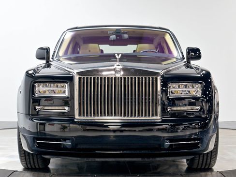 Used 2013 Rolls-Royce Phantom Sedan RWD image 62
