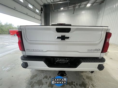 Used 2025 Chevrolet Silverado 3500 High Country w/ High Country Premium Package image 6