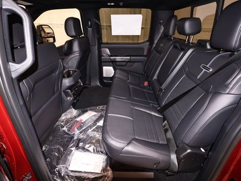 New 2026 Ford F450 Platinum w/ FX4 Off-Road Package AWD/4WD image 14
