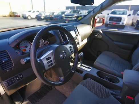 Used 2018 Nissan Frontier PRO-4X image 4