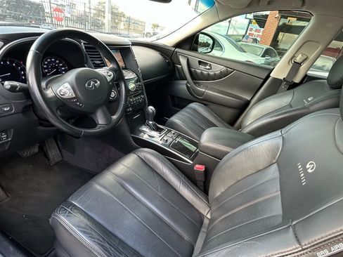 Used 2012 INFINITI FX35 2WD w/ Premium Pkg image 10