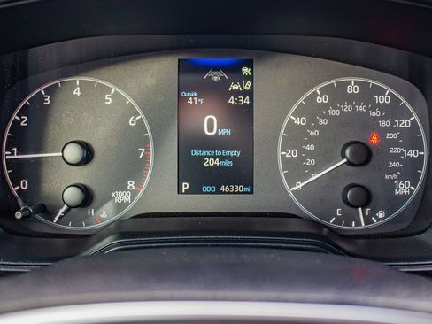 Used 2023 Toyota Corolla Cross LE image 23