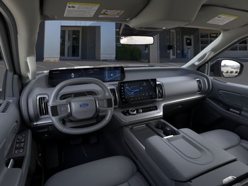 New 2026 Ford Expedition Active RWD image 39