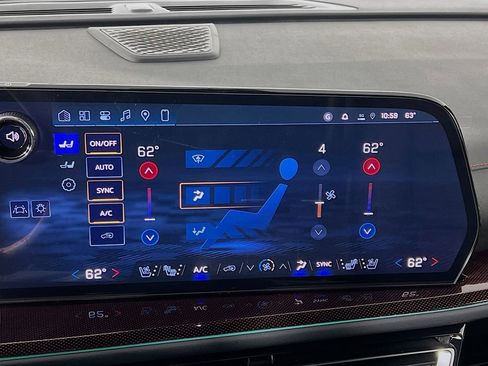 New 2026 Chevrolet Traverse RS w/ LPO, Floor Liner Package image 16