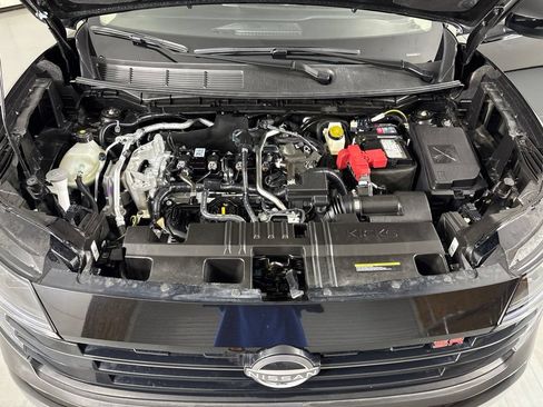 Certified 2025 Nissan Kicks SR FWD image 41