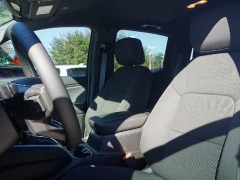 New 2025 GMC Canyon Elevation w/ Convenience Package image 19