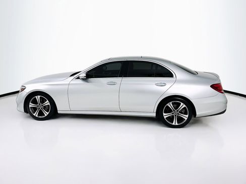 Used 2020 Mercedes-Benz E 350 Sedan image 5