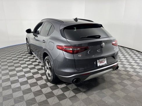Used 2023 Alfa Romeo Stelvio Ti image 5