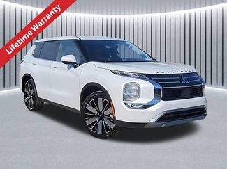 New 2026 Mitsubishi Outlander SE FWD 360° Tour
