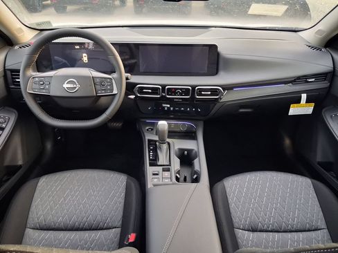 New 2026 Nissan Sentra SV w/ Floor Mat Package FWD image 6
