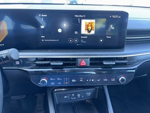 Used 2025 Kia K5 GT-Line w/ GT-Line Premium Package AWD/4WD image 17