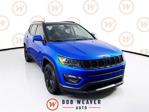 Used 2021 Jeep Compass Latitude w/ Sun and Sound Group AWD/4WD image 1