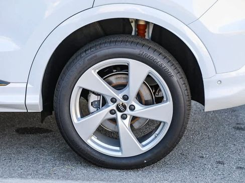New 2025 Audi Q5 Premium Plus image 10