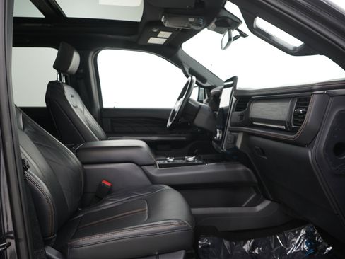 Used 2024 Ford Expedition Max Platinum AWD/4WD image 11