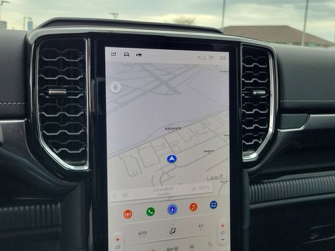 New 2025 Ford Ranger Lariat w/ Chrome Accent Package image 27