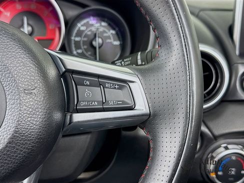 Used 2018 FIAT 124 Spider Abarth w/ Navigation & Sound Group image 14