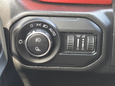 Used 2022 Jeep Gladiator Rubicon w/ LED Lighting Group AWD/4WD image 25