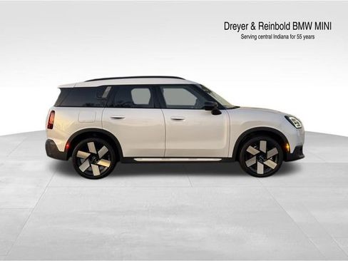 Certified 2025 MINI Cooper Countryman S w/ Comfort Package Max image 2