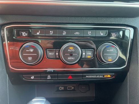 Used 2019 Volkswagen Atlas SEL Premium AWD/4WD image 22