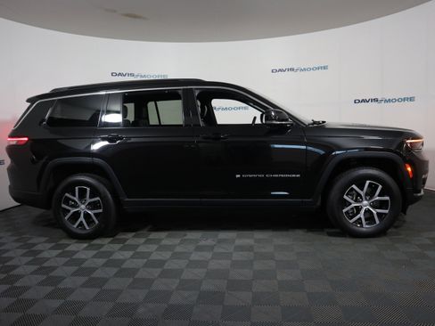 Used 2024 Jeep Grand Cherokee L Limited w/ Luxury Tech Group II AWD/4WD image 4