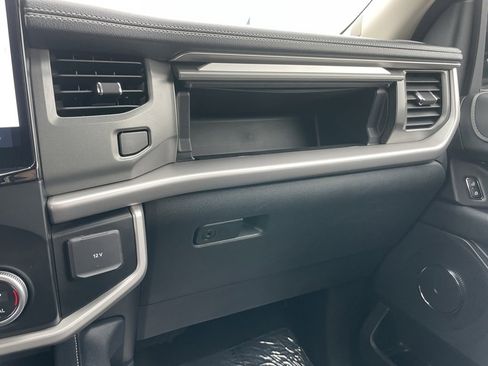 Used 2024 Ford Expedition XLT image 53