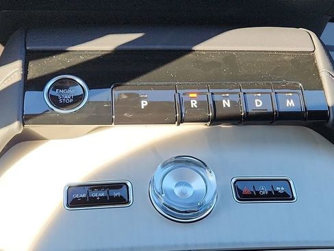 New 2025 Lincoln Navigator Reserve image 24