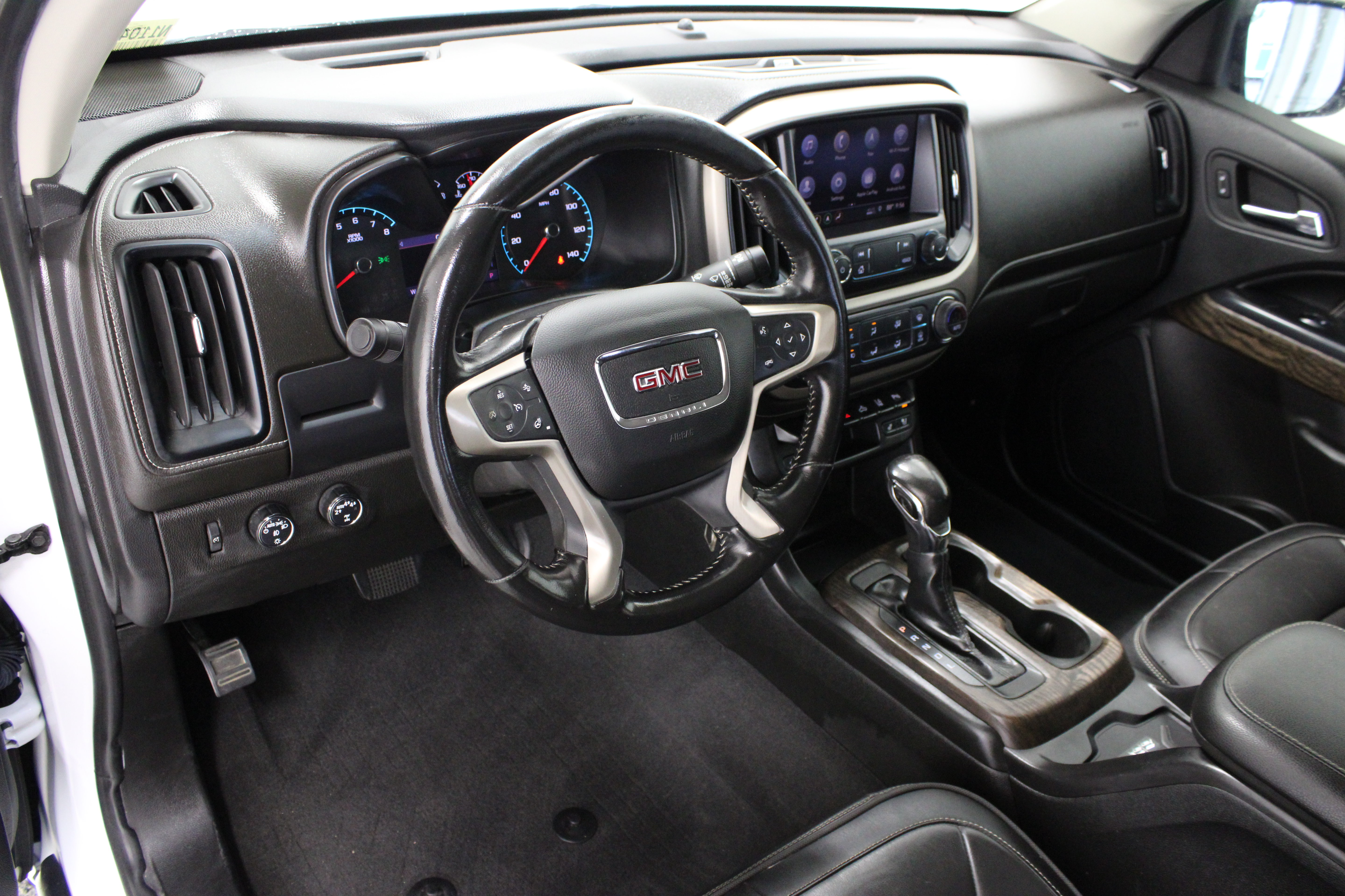Used 2022 GMC Canyon Denali AWD/4WD image 14