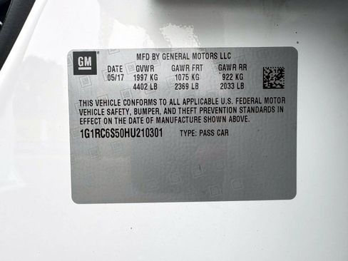 Used 2017 Chevrolet Volt LT w/ Comfort Package FWD image 21