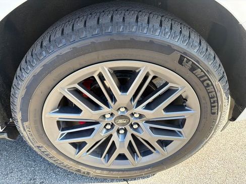 Used 2025 Ford Expedition Max Platinum w/ Stealth Performance Package image 12