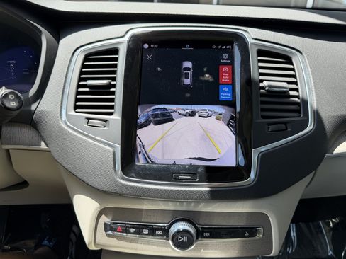 Used 2025 Volvo XC90 T8 Core w/ Protection Package Premier AWD/4WD image 17