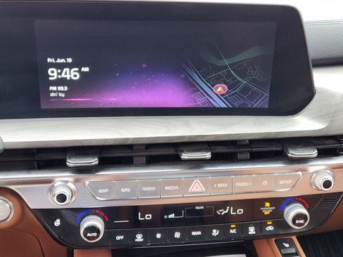 Certified 2025 Kia Telluride SX Prestige X-Pro AWD/4WD image 15