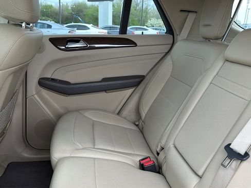 Used 2015 Mercedes-Benz ML 350 4MATIC image 42