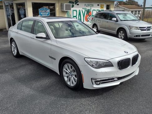 Used 2014 BMW 740Li image 3