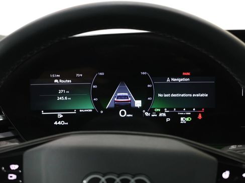 Used 2025 Audi Q5 Premium Plus w/ Premium Plus AWD/4WD image 18