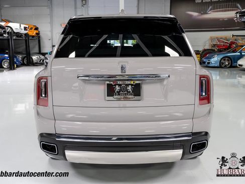 Used 2023 Rolls-Royce Cullinan AWD/4WD image 7