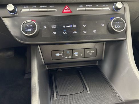 Certified 2025 Hyundai Sonata SEL FWD image 16
