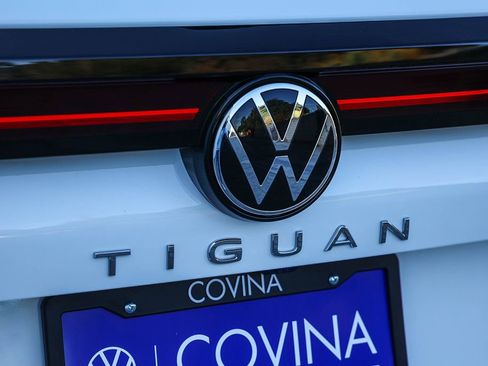 New 2026 Volkswagen Tiguan SE image 11