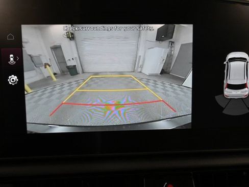 New 2025 Kia Niro EX image 4