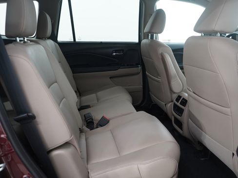 Used 2022 Honda Pilot Special Edition image 12