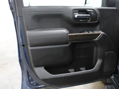 Used 2022 Chevrolet Silverado 1500 LT Trail Boss image 22