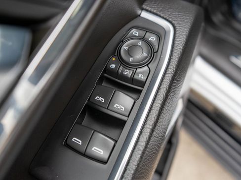 Used 2024 GMC Sierra 3500 Denali w/ Technology Package image 19