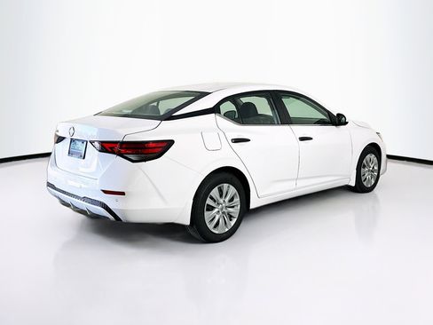 Used 2024 Nissan Sentra S image 9