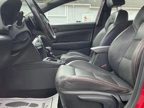Used 2017 Hyundai Elantra Sport image 7