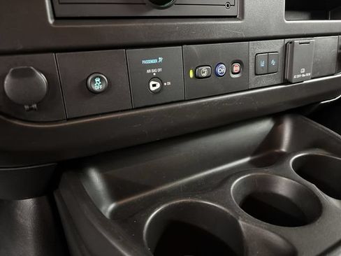 Used 2025 Chevrolet Express 3500 LT w/ LT Preferred Equipment Group RWD image 18