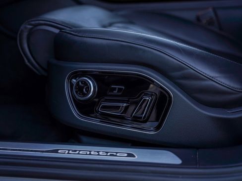 Used 2018 Audi A8 L 4.0T image 16