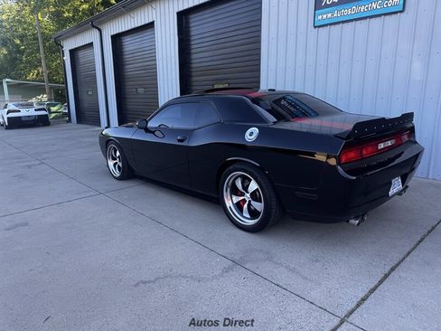 Used 2012 Dodge Challenger SRT8 image 7